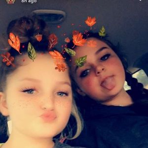 Meet your Posher, Ella